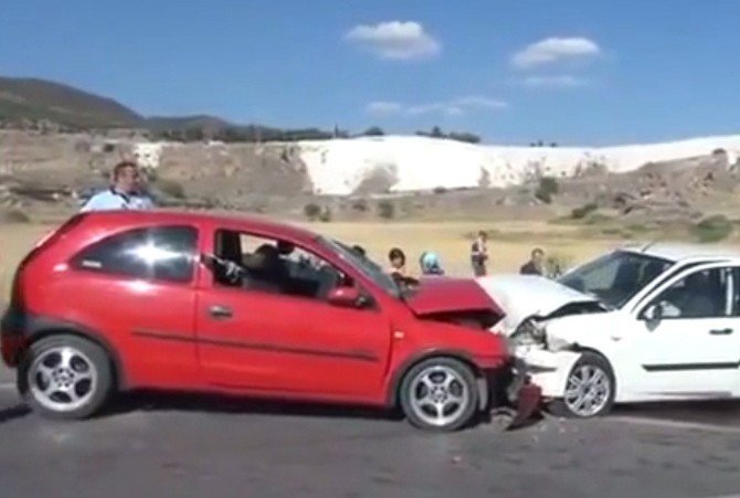 Denizli'de Trafik Kazası: 7 Yaralı