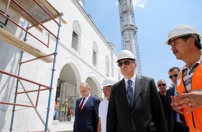 Cumhurbaşkanı Erdoğan Osmanlı Camii İnşaatını İnceledi