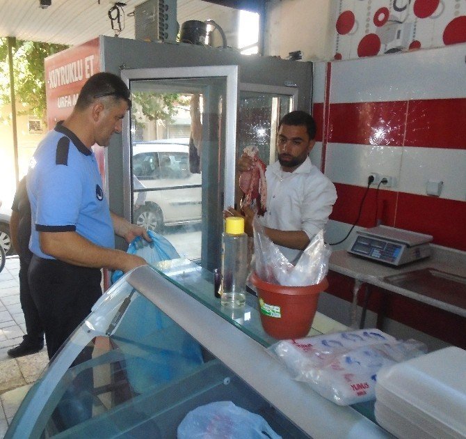 Suriyeli İşletmecinin Dükkanında 100 Kilo Kaçak Et Ele Geçirildi