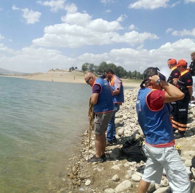 Suriyeli Genç Girdiği Baraj Gölünde Boğuldu