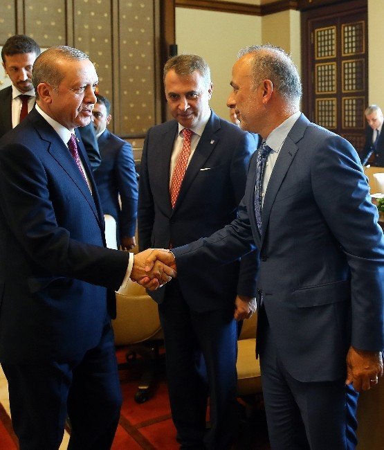Erdoğan Kulüp Başkan'ları İle Biraraya Geldi