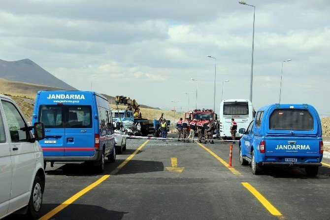 Kayseri'de Feci Kaza: 1 Ölü,4 Yaralı