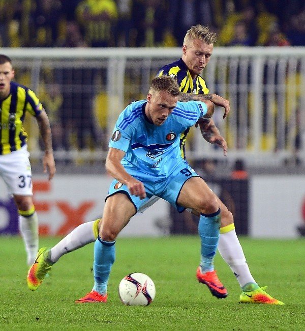 Fenerbahçe,Feyenoord'u 1-0 Mağlup Etti