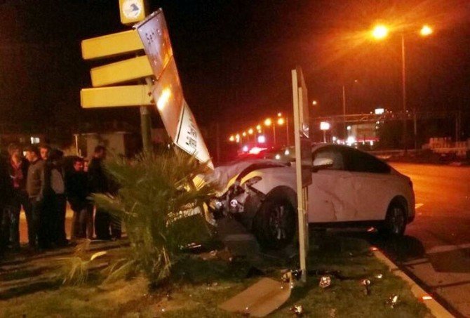 Manisa’da Trafik Kazası: 4 Yaralı