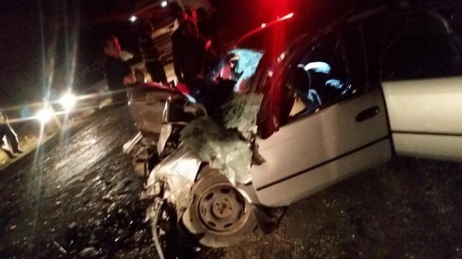 Antalya’da Korkunç Kaza: 3 Ölü,3 Yaralı