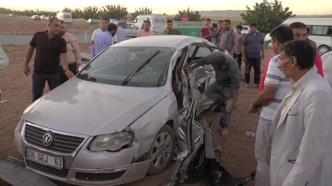Şanlıurfa’da Kamyonet İle Otomobil Çarpıştı: 7 Yaralı