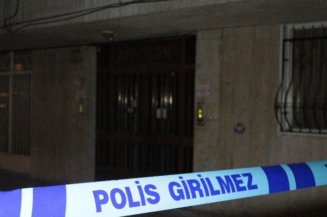 Konya’da Göçük Riskindeki Bina Boşaltıldı