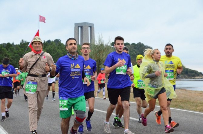 Turkcell Gelibolu Maratonu Binlerce Kişinin Katılımıyla Başladı