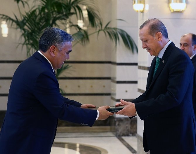 Özbekistan Büyükelçisinden Cumhurbaşkanı Erdoğan’a Güven Mektubu