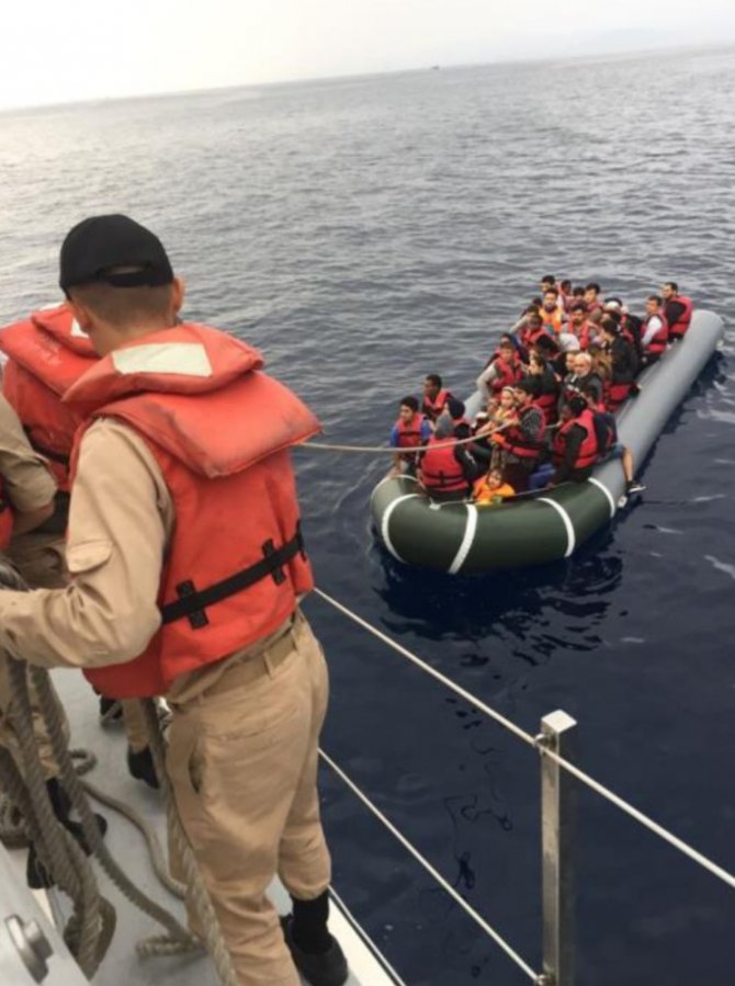 Kuşadası Körfezi’nde 45 Kaçak Göçmen Yakalandı