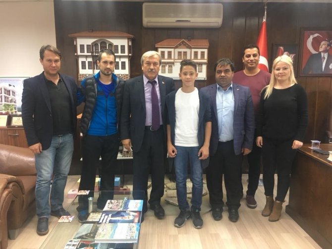 1308 Osmaneli Belediyespor’dan Sakaryaspor Ve Bursaspor’a Transfer