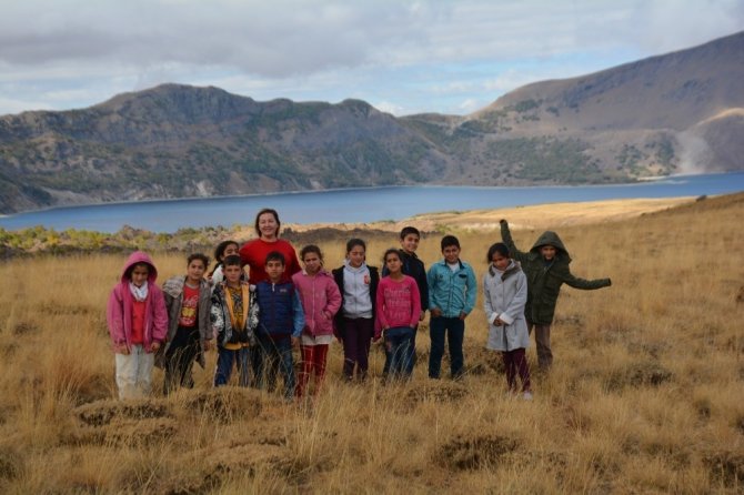 Köy Okulu Öğrencileri İlk Defa Nemrut Krater Gölü’nü Gezdi