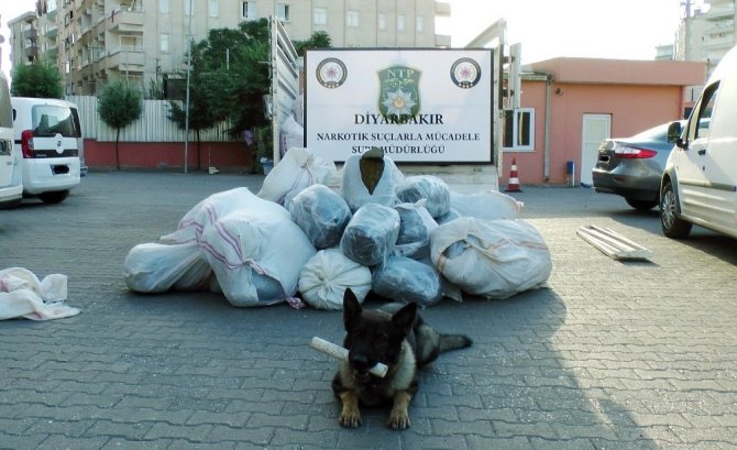 Diyarbakır’da Uyuşturucu Operasyonu: 3 Kişi Tutuklandı