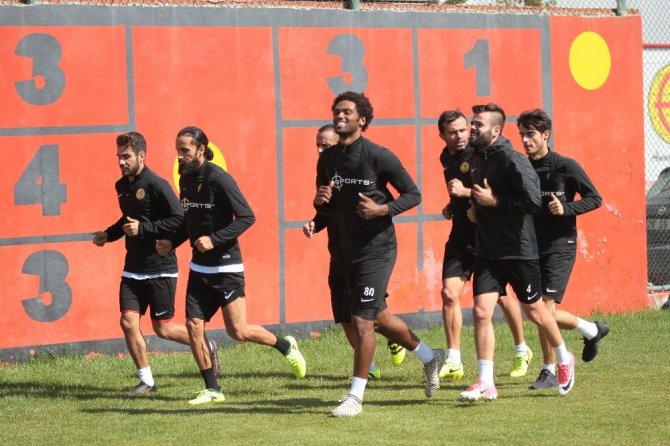 Eskişehirspor Milli Takım Arasını İyi Değerlendiriyor