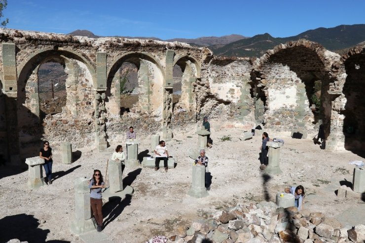 Süleymaniye’de İki Kilisenin Restorasyon Projeleri Hazırlanıyor