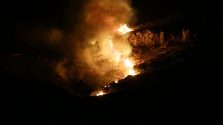 Bodrum’daki Yangın Evlere Sıçramadan Söndürüldü