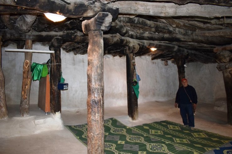 Arapgir’de 800 Yıllık Cemevi Ziyaretçi Akınına Uğruyor