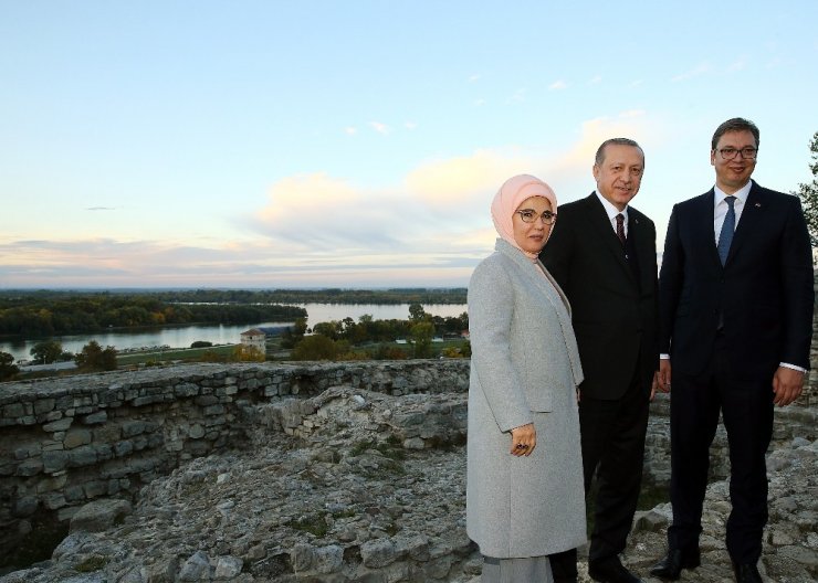 Cumhurbaşkanı Erdoğan, Kale Meydanı’nı Ziyaret Etti