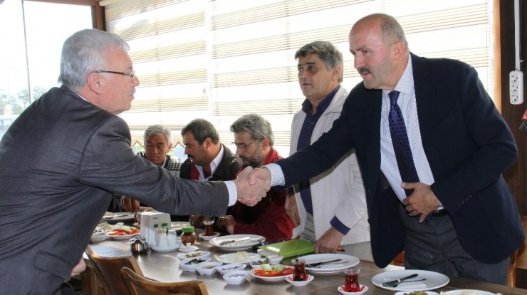 Başkan Metin Ertürk Mahalle Muhtarlarıyla Buluştu
