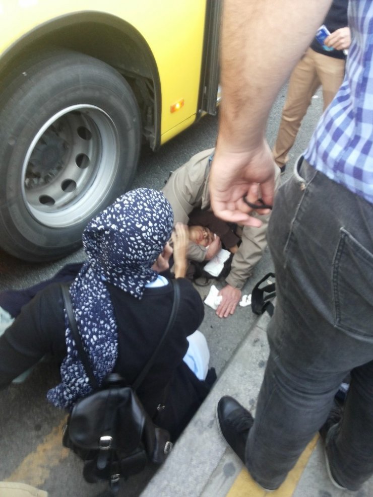 Cevizlibağ’da Metrobüs Bir Kadına Çarptı, Seferler Durdu