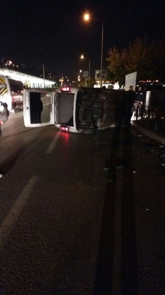 Bursa’da Araç Takla Attı, 1 Kişi Yaralandı
