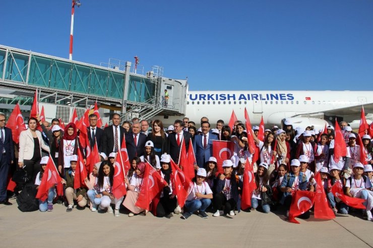 Diyarbakırlı Öğrenciler Çanakkale Yolcusu