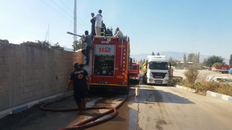 Kahramanmaraş’ta Kağıt Fabrikasında Yangın