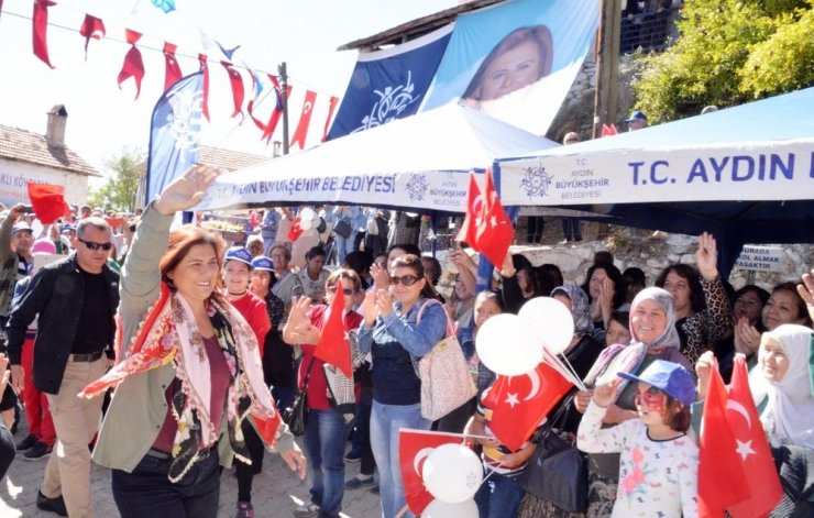 Başkan Çerçioğlu Tarihi Kavaklı Köy Pazarını Açtı