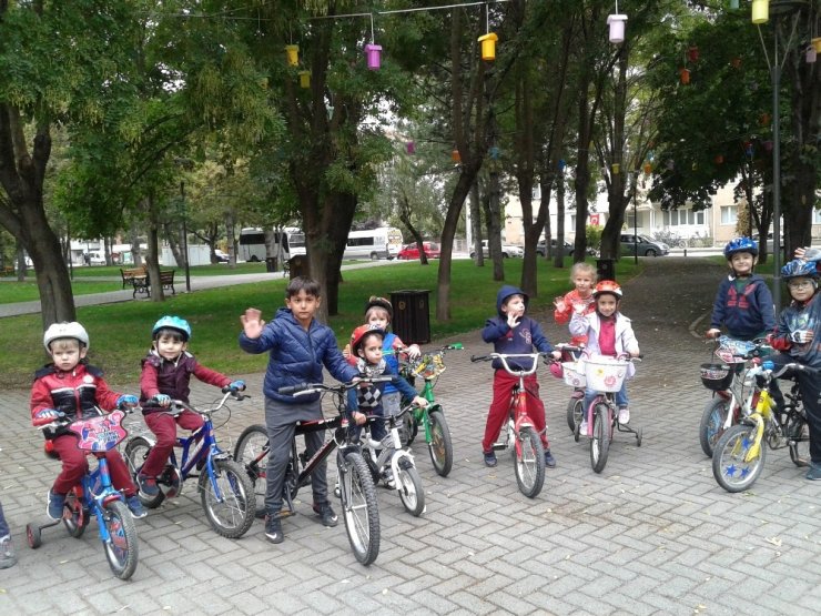 Yaşam Köyü İlkokulu Ekim Ayı Çocuk Bisiklet Sürüşü Gerçekleşti