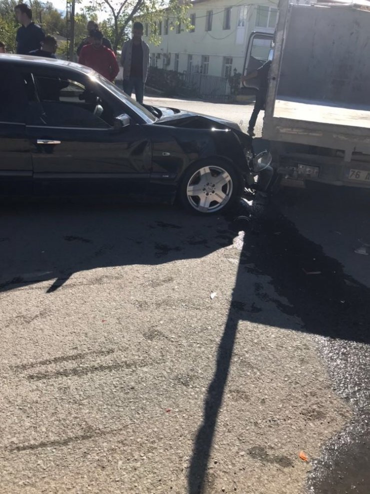 Iğdır’da Maddi Hasarlı Trafik Kazası