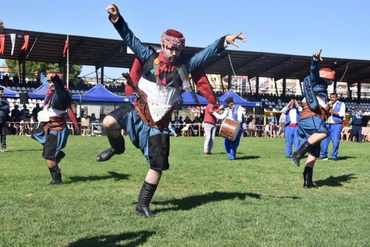 Alaşehir’de 1. Kırkpınar Yağlı Güreş Festivali Düzenlendi