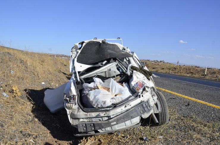 Şanlıurfa’da Otomobil Takla Attı: 3 Yaralı