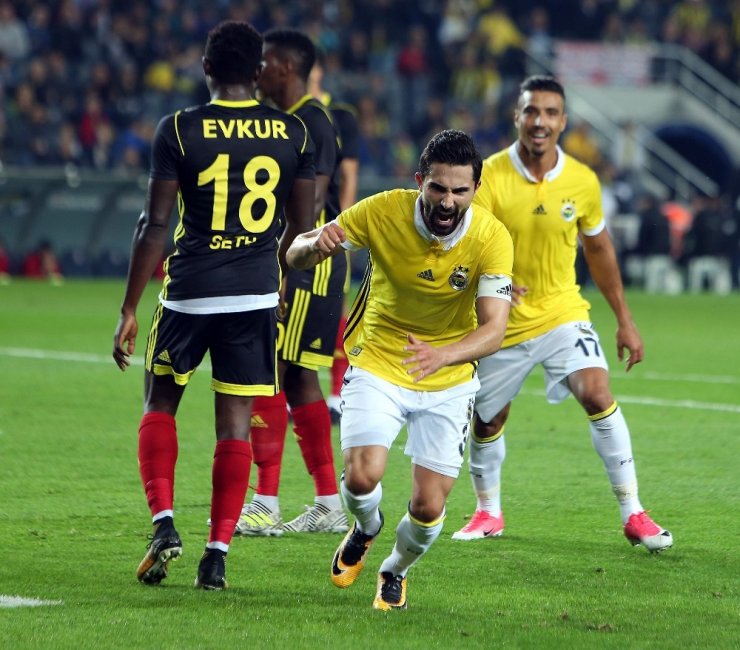 Süper Lig: Fenerbahçe: 3 - Evkur Yeni Malatyaspor: 1 (Maç Sonucu)