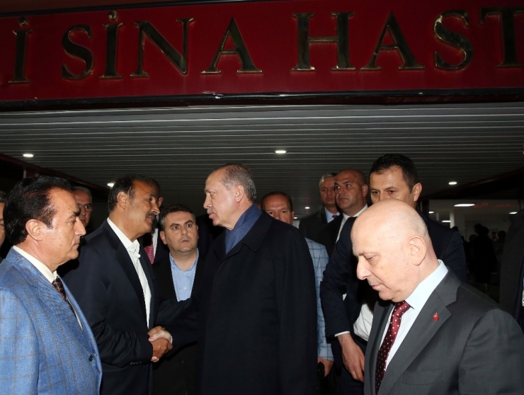 Cumhurbaşkanı Erdoğan, Baykal’ı Hastanede Ziyaret Etti