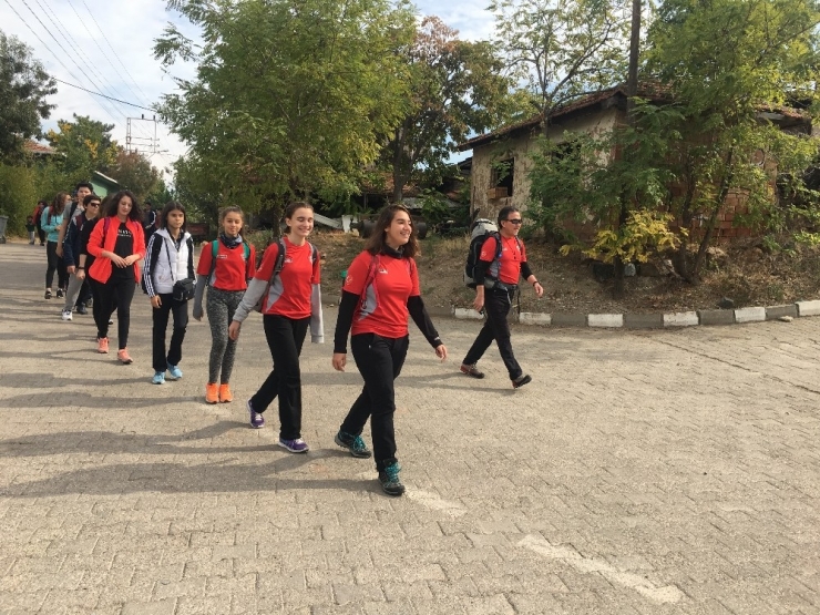 Dak’dan Öğrencilerle 5 Kilometrelik Yürüyüş