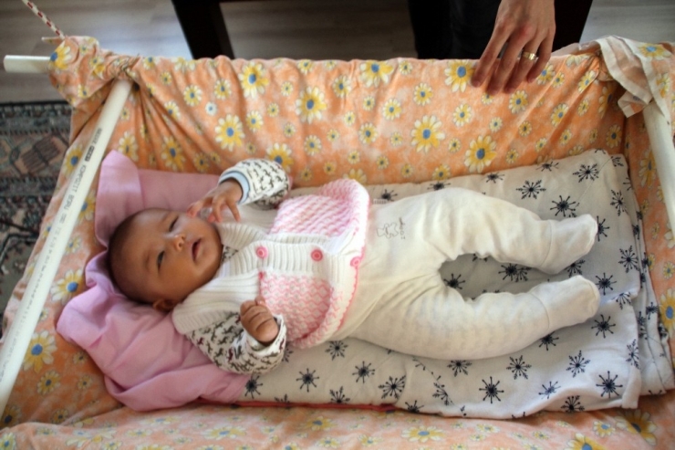 Masal Bebek Kornea Nakli Yapılmazsa Karanlıkta Kalacak