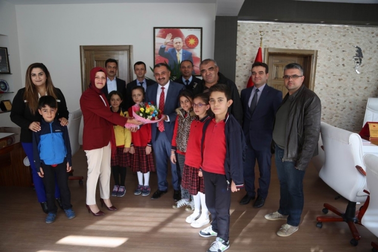 Turan Köylüoğlu İlkokulu Aile Birliği Yönetiminden Başkan Cabbar’a Ziyaret