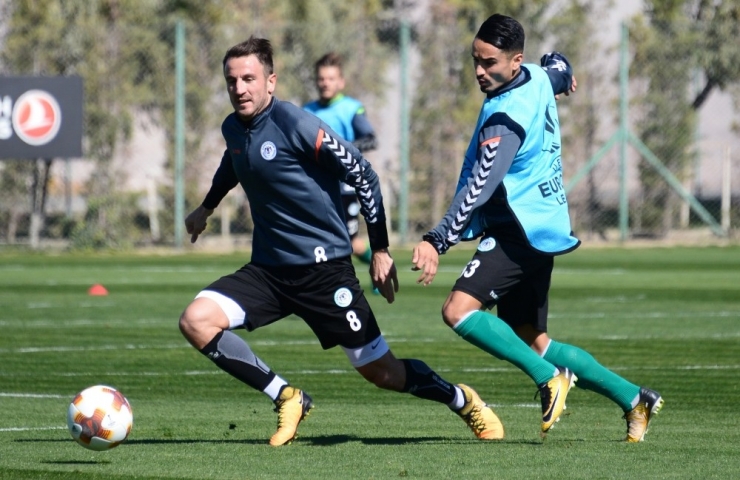 Atiker Konyaspor, Salzburg Maçı Hazırlıklarını Sürdürüyor