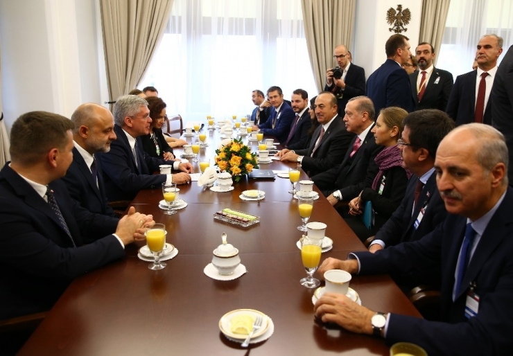 Cumhurbaşkanı Erdoğan, Karczewski İle Görüştü
