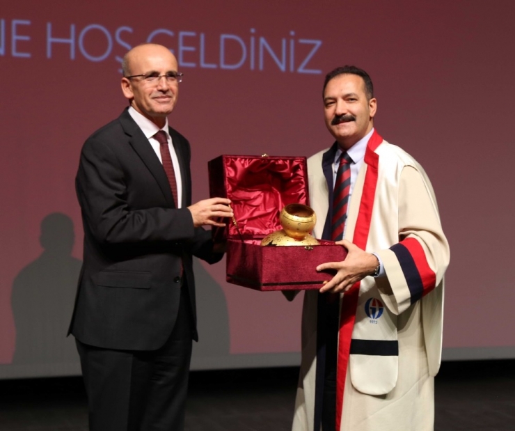 Gaziantep Üniversitesinde Akademik Yıl Açılışı