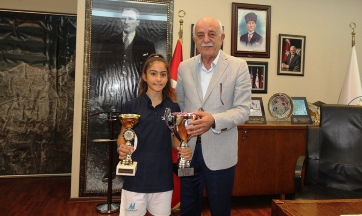 Balkan Şampiyonundan Başkan Seyfi Dingil’e Ziyaret