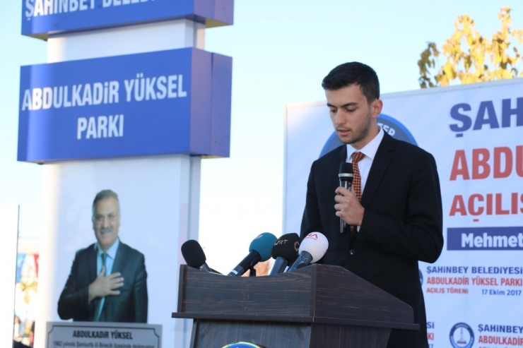 Milletvekili Abdulkadir Yüksel’in İsmi Gaziantep’te Parkta Yaşatılıyor
