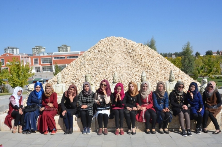 Adıyaman Üniversitesi Çadırkent Öğrencilerini Ağırladı