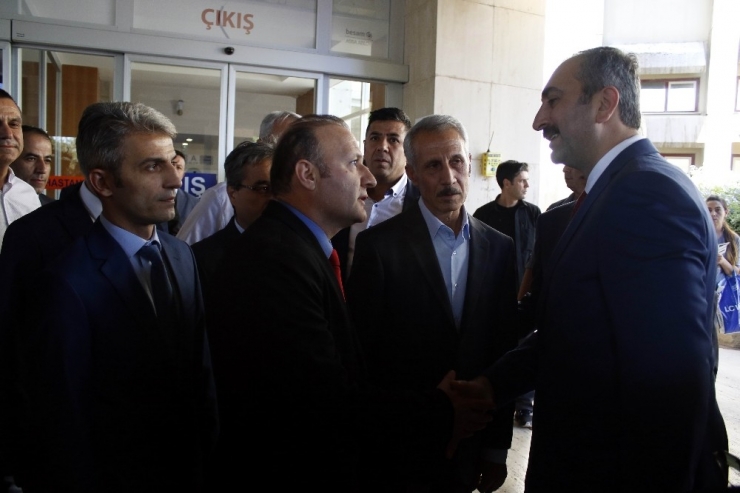 Adalet Bakanı Gül, Yaralı Savcıyı Ziyaret Etti