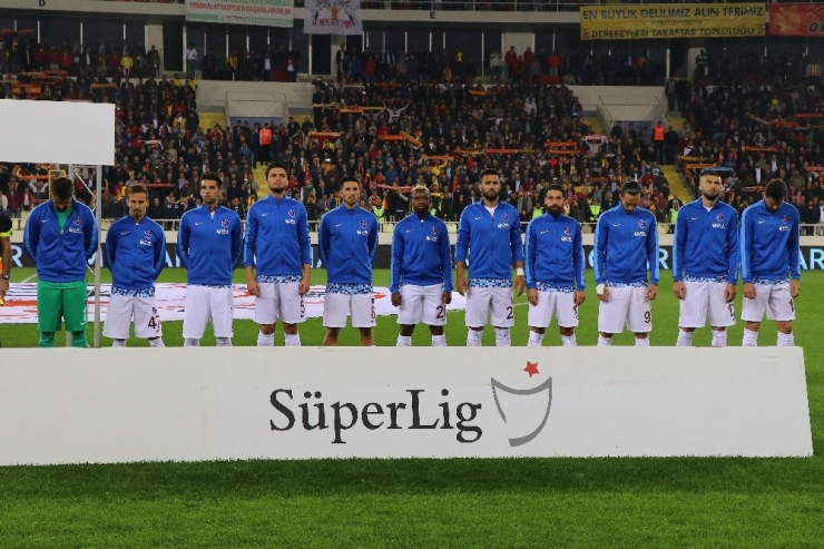Süper Lig: Evkur Yeni Malatyaspor: 1 - Trabzonspor: 0 (İlk Yarı)