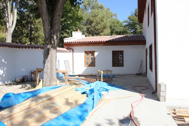 Karaman’da Asırlık Evler Bir Bir Restore Ediliyor
