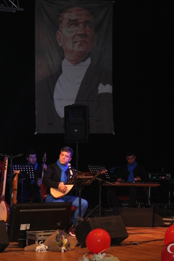 Kayserili Müzisyenler İzmir’i Coşturdu