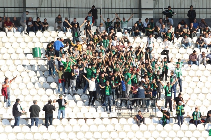 Süper Lig: Teleset Mobilya Akhisarspor: 1 - Gençlerbirliği: 3 (İlk Yarı)