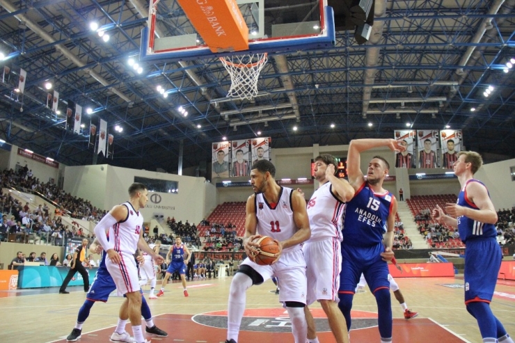 Tahincioğlu Basketbol Süper Ligi: Eskişehir Basket: 84 - Anadolu Efes: 86