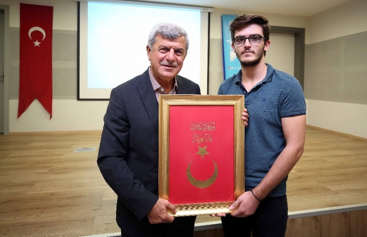 Başkan Karaosmanoğlu, Akademi Lisesi’ni Ziyaret Etti